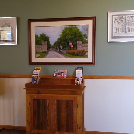 Eagle'S Nest Hotel & Conference Center 퀸시 외부 사진