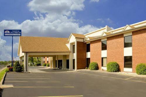 Eagle'S Nest Hotel & Conference Center 퀸시 외부 사진