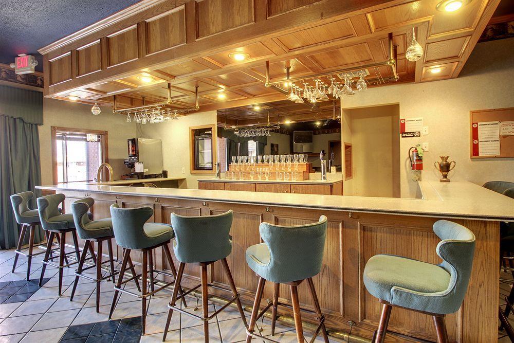 Eagle'S Nest Hotel & Conference Center 퀸시 외부 사진