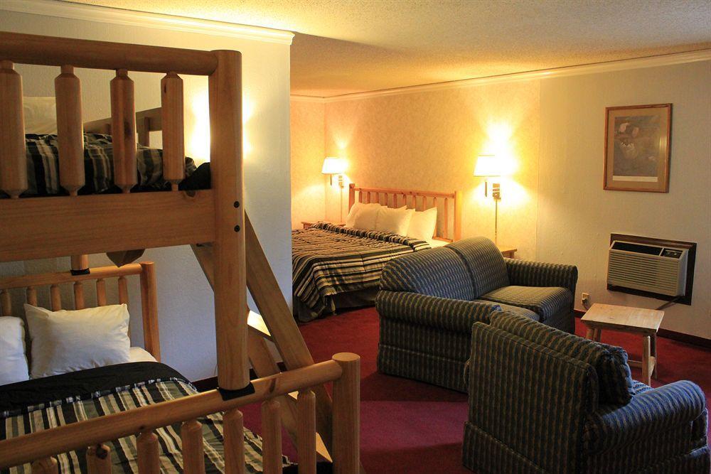 Eagle'S Nest Hotel & Conference Center 퀸시 외부 사진
