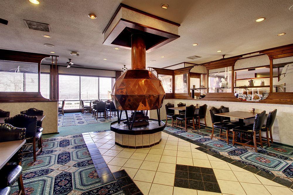 Eagle'S Nest Hotel & Conference Center 퀸시 외부 사진