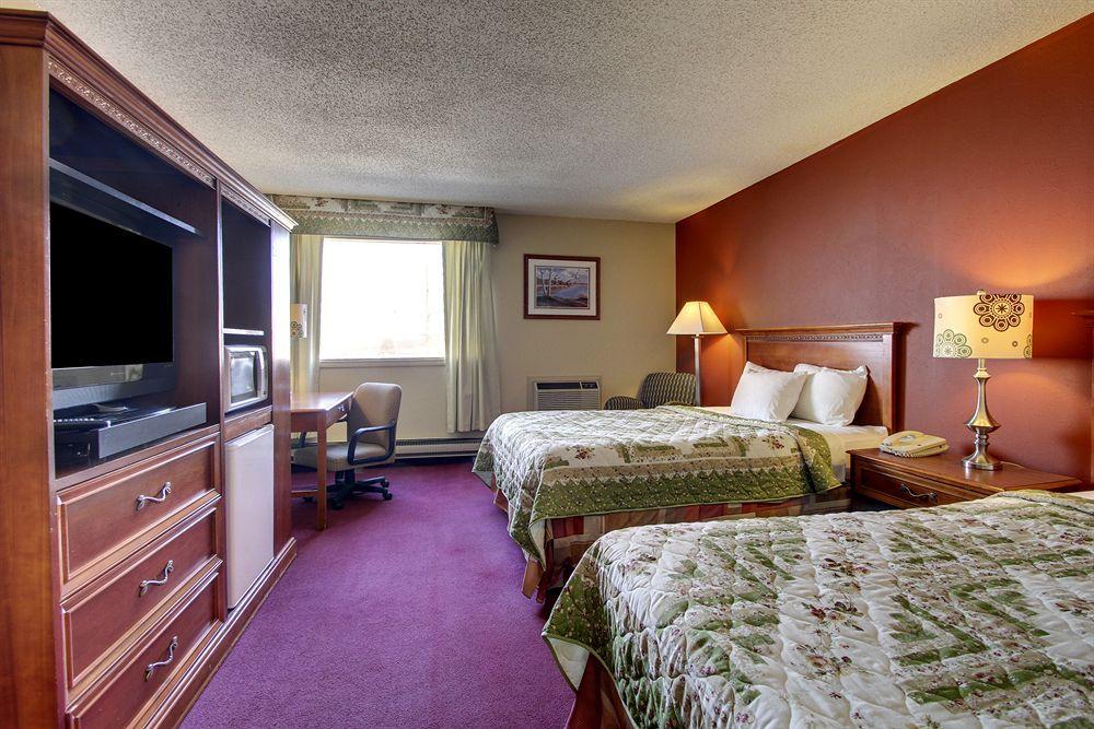 Eagle'S Nest Hotel & Conference Center 퀸시 외부 사진